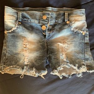 Ripped jeans shorts